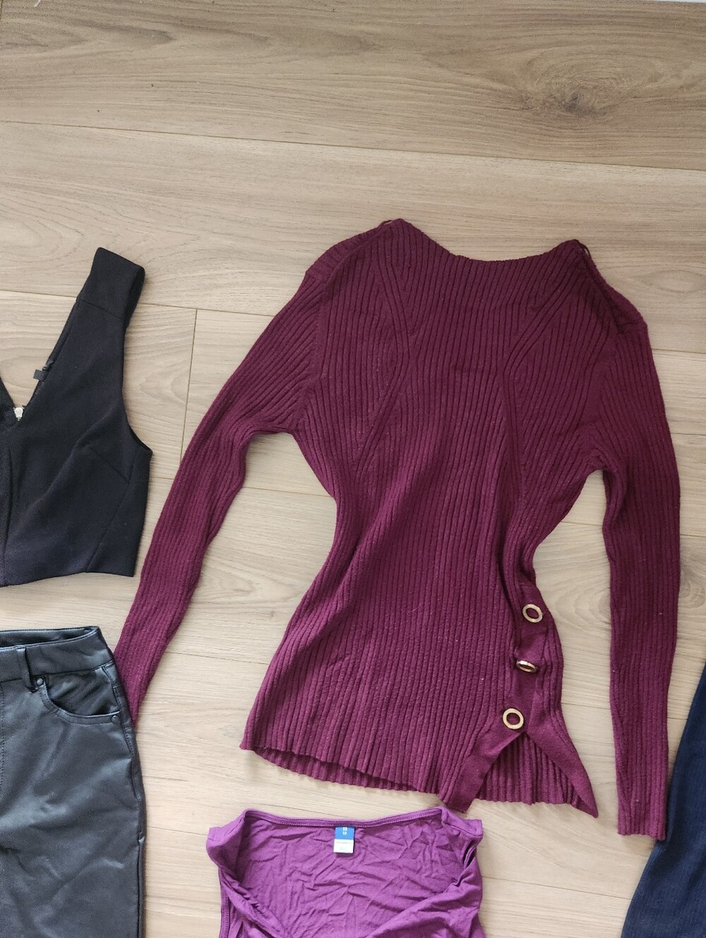 All Items Included (8) - Picture 10 of 13